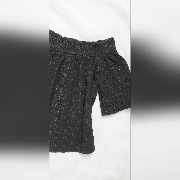 NWOT!Off The Shoulder Button Front Metallic Striped Women's Boho Chic Top Small - Picture 6 of 9